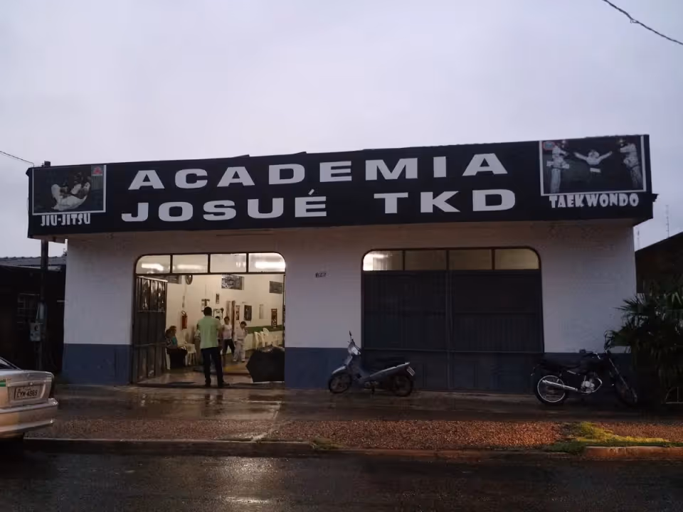 Academia Josue Tkd e Vila Fitness