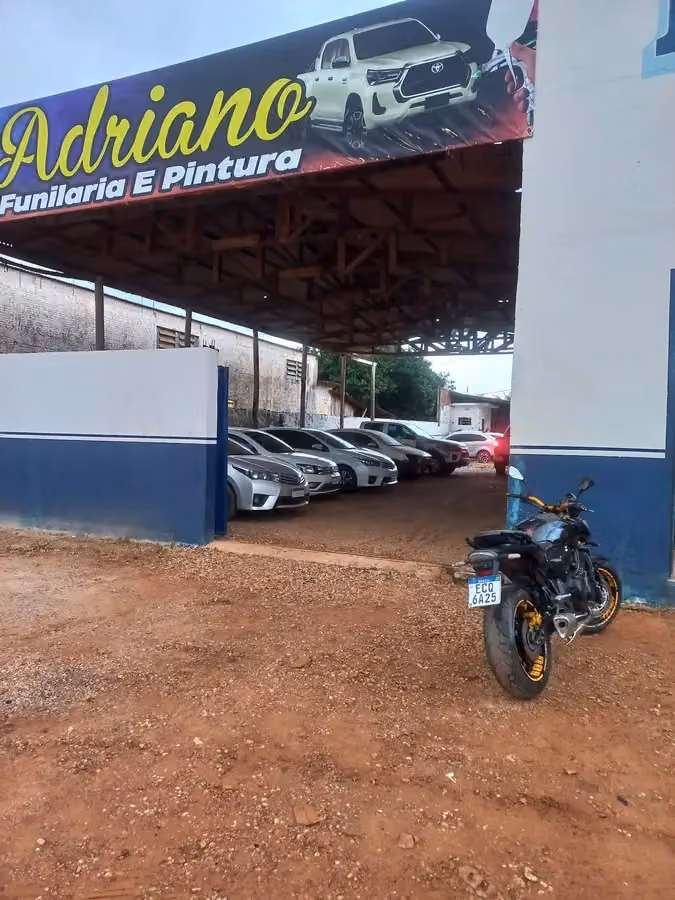 Adriano Funilaria e pintura automotivas