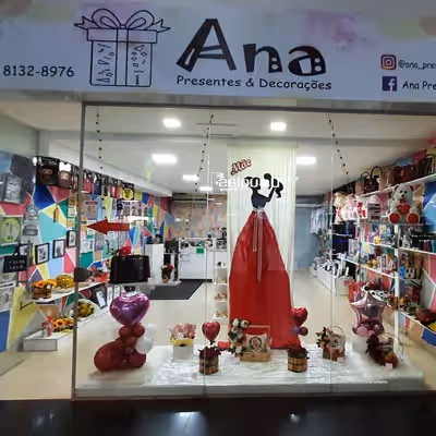 Ana presente e decoração