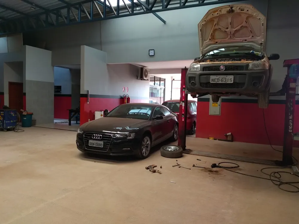 Claudio e Filhos Oficina Multimarcas — foto 1