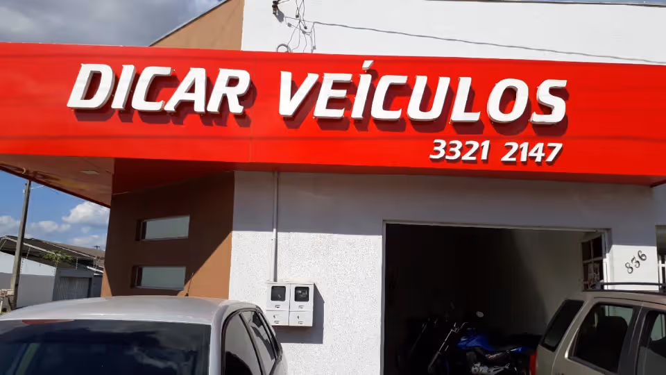 DICAR VEÍCULOS e LOCAÇÃO DE RETRO ESCAVADEIRA