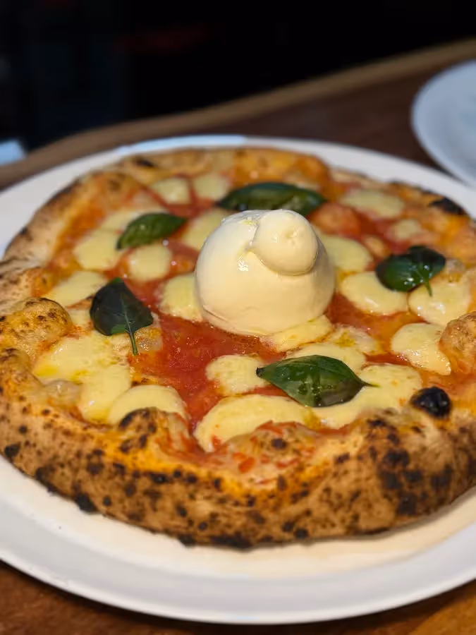 DIVINA PIZZERIA NAPOLITANA