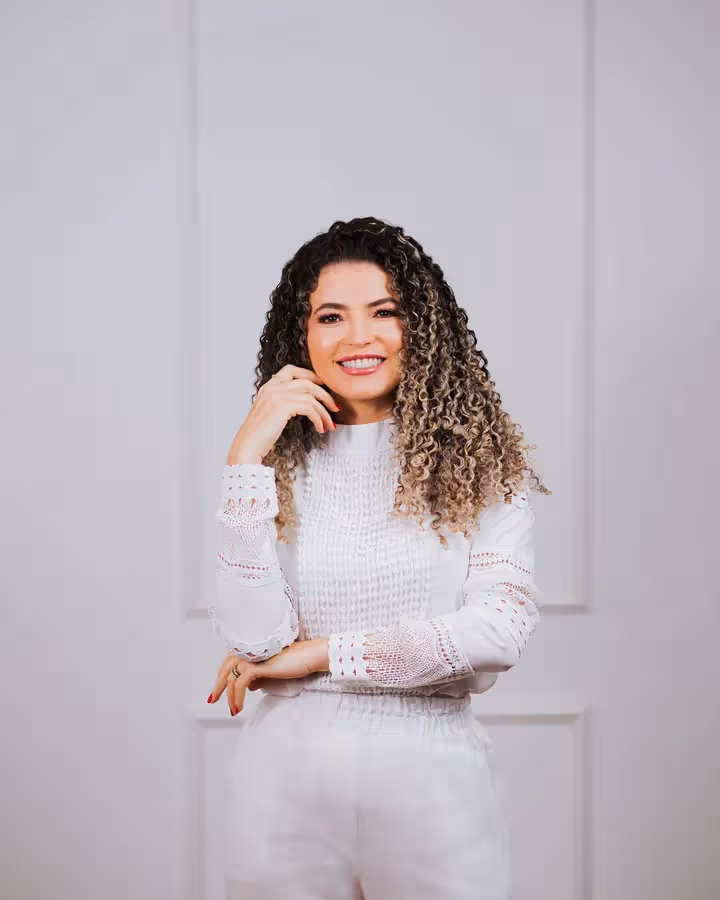 Dra Amanda Padilha Rossi | Tratamento para Estrias | Vilhena