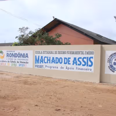 Escola Machado de Assis