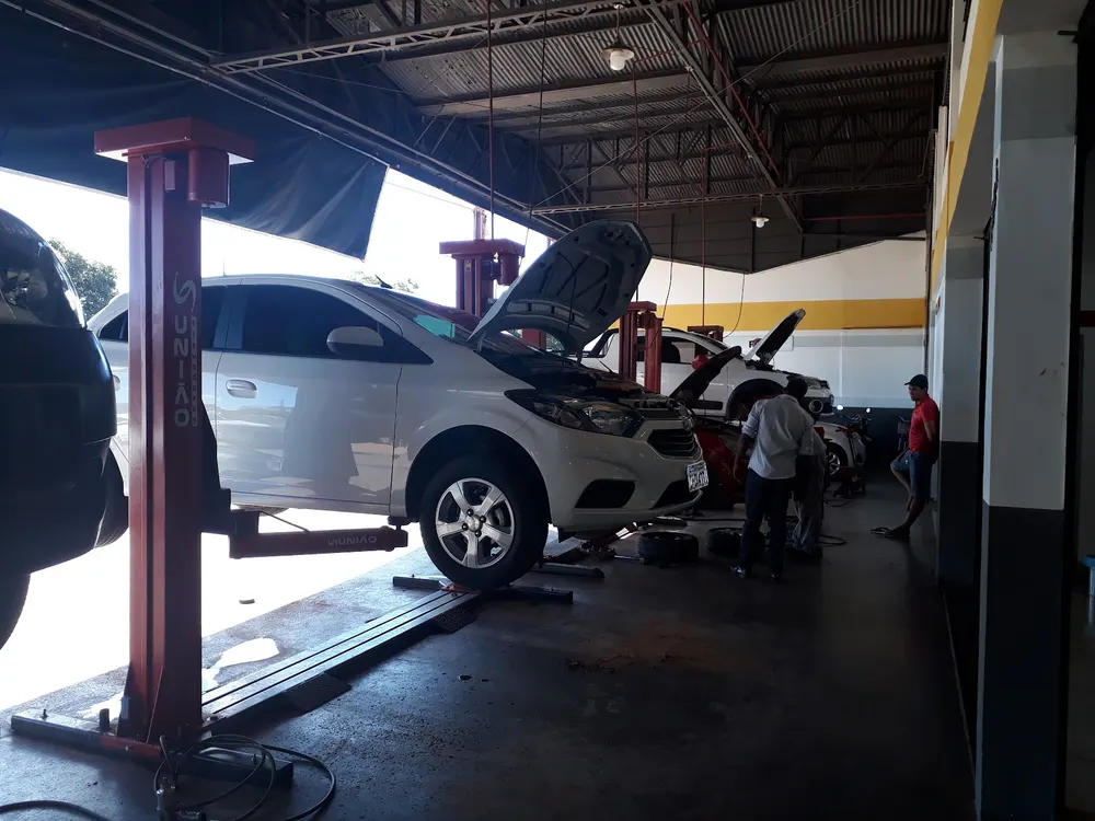 Fox Pneus - Centro Automotivo e Troca de Óleo — foto 3