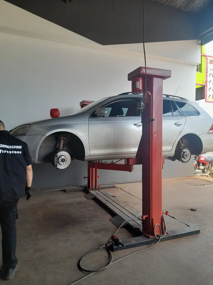 Fox Pneus - Centro Automotivo e Troca de Óleo — foto 4