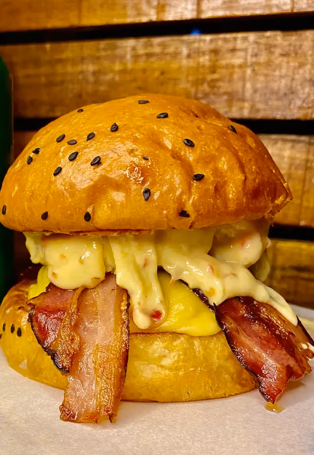 Holly Burguer Bar