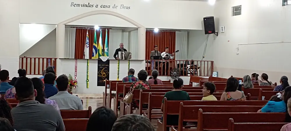 Igreja Pentecostal Deus é Amor Sede Central — foto 3