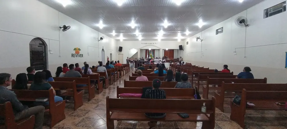 Igreja Pentecostal Deus é Amor Sede Central — foto 2