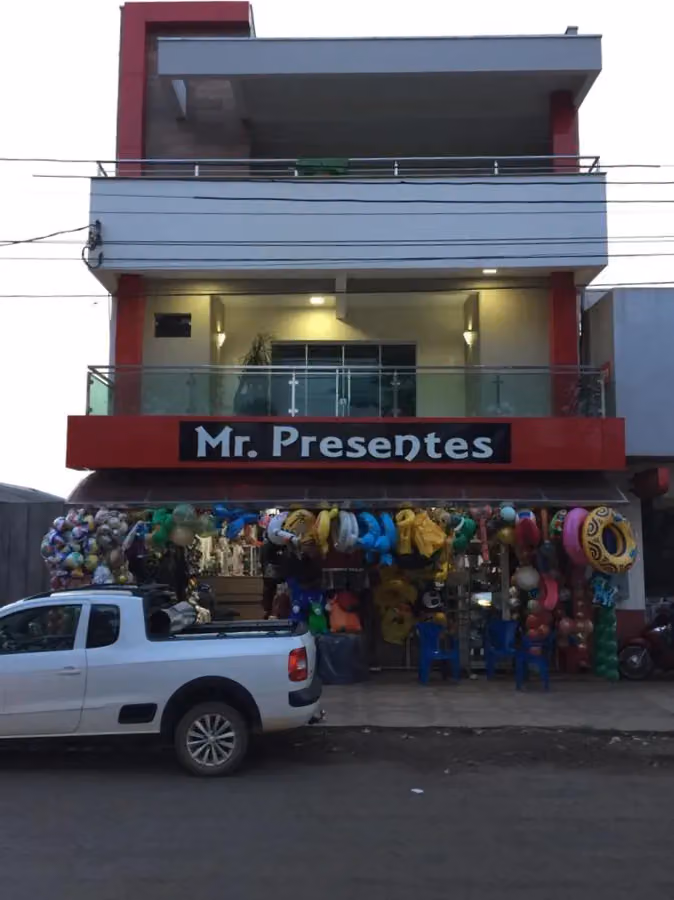 Mr. Presentes