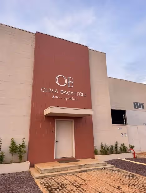Olivia Bagattoli Festas