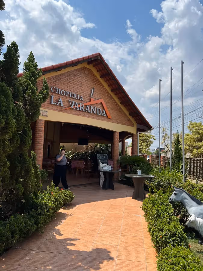 Restaurante e Choperia La Varanda