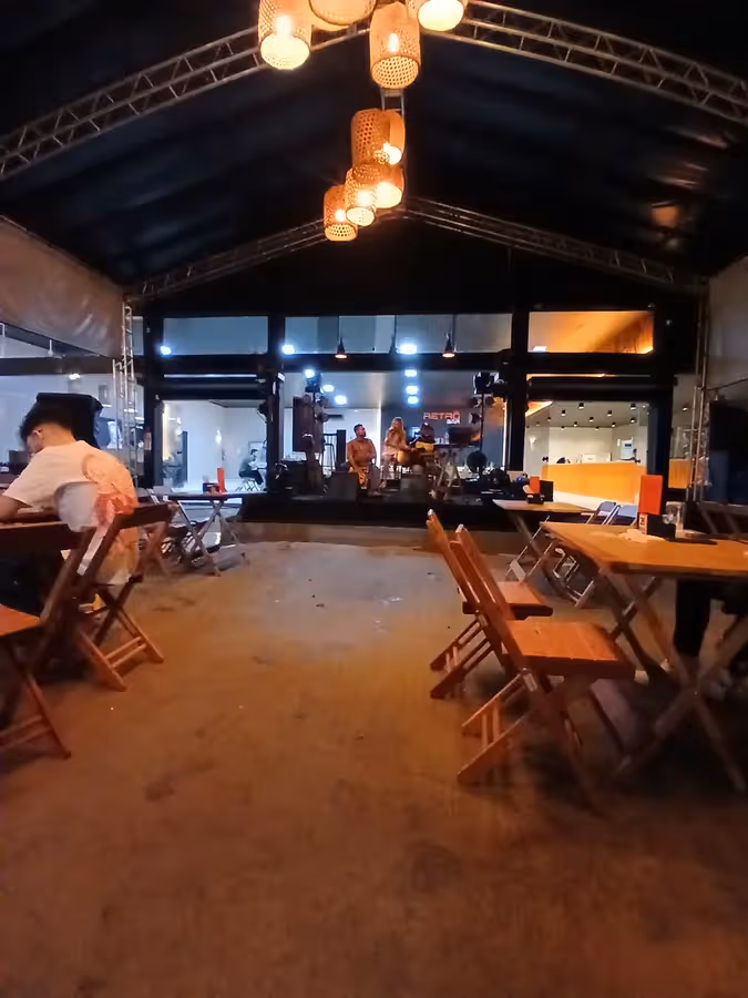 Retro Bar