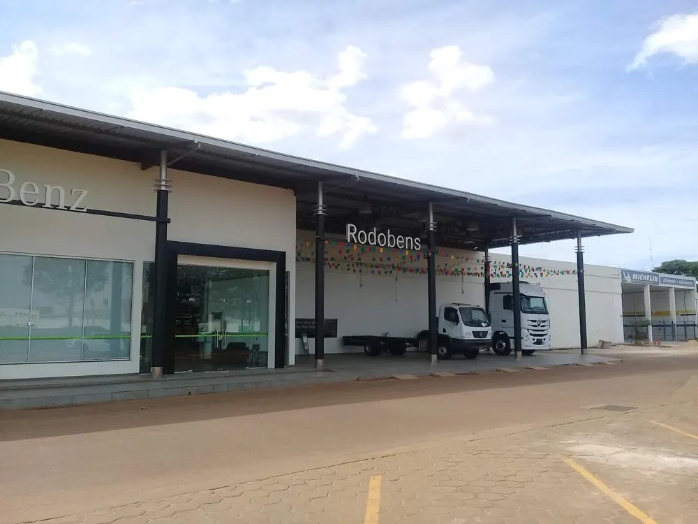 Rodobens Mercedes-Benz Caminhões, Ônibus e Vans — foto 1