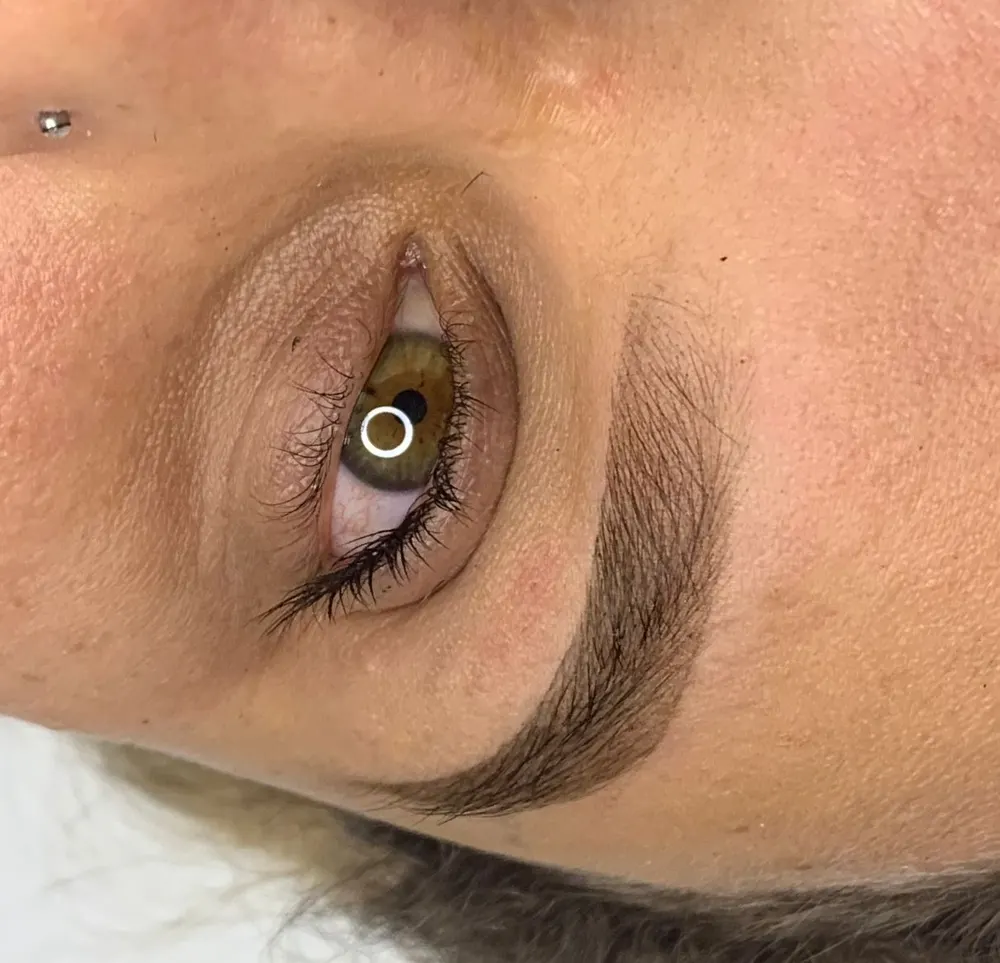 Única Beauty & Academy — foto 4