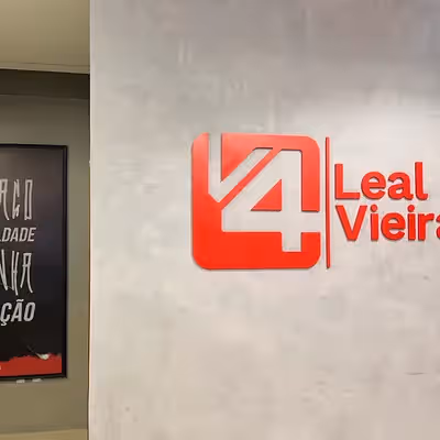 V4 Leal Vieira & Co