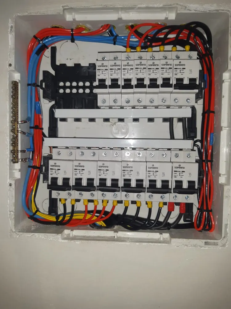 VA INSTALAÇÕES ELÉTRICAS — foto 4