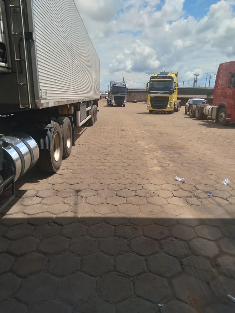 VOLCANIA AUTOPEÇAS E SERVIÇOS — foto 3