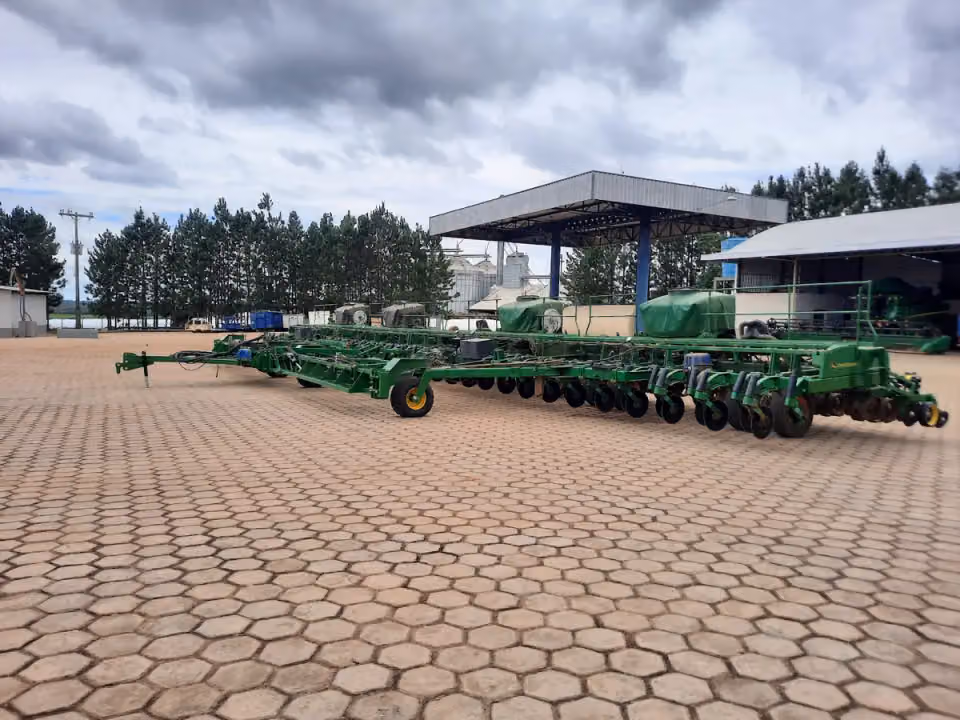 WE SOLUÇÕES EM MAQUINAS AGRICOLAS